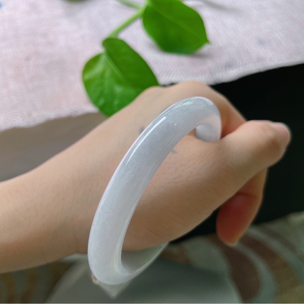 Natural Grade A Type Jadeite Burmese Jade bracelet